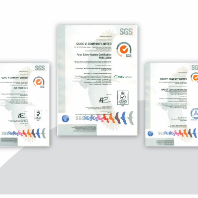 Túi 4 Chai Nước Mắm Cốt Phú Quốc - Quốc Vị Độ Đạm 40N Chai Thủy Tinh 250ml Cá Cơm