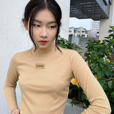 LAAS Áo cổ lọ tay dài dáng croptop ôm khoe eo thon