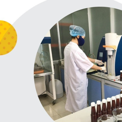 Quà Tết Tiện Lợi - Hộp 2 Chai Nước Mắm Cốt Phú Quốc - Quốc Vị Độ Đạm 40N Chai Thủy Tinh 520ml Cá Cơm