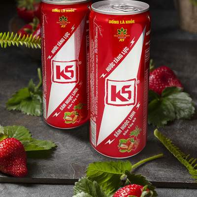 Nước Tăng Lực K5 Sâm Ngọc Linh Lốc 6 Lon Vị Dâu Tây Đỏ (320ml/Lon)