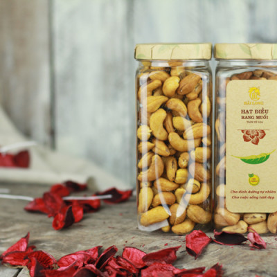 Combo Hạt Điều Rang Muối Tách Vỏ Lụa Hải Long (250g) + Mãng Cầu Sấy Dẻo Hải Long (120g)